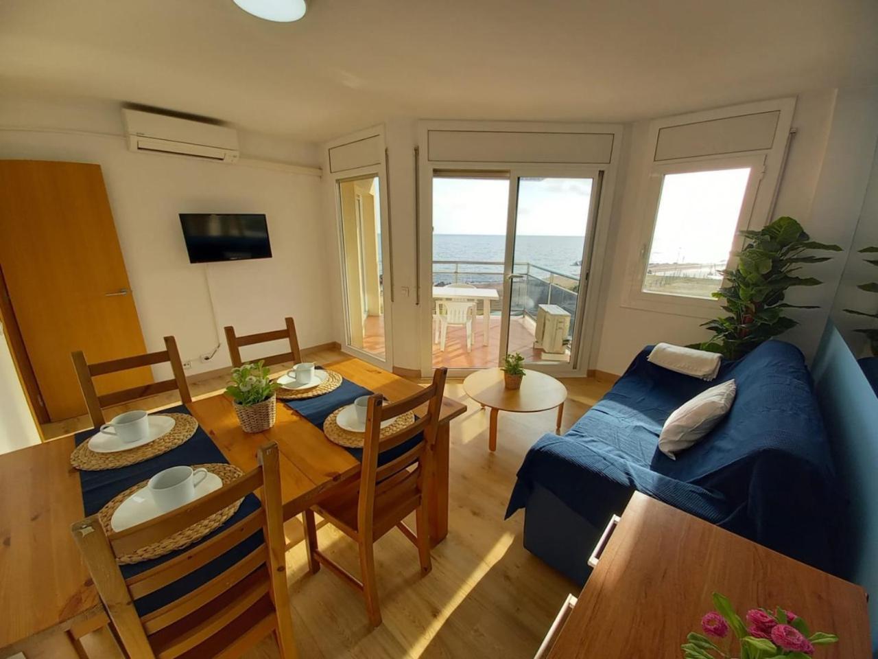 Apartamentos Bon Repos Santa Susanna Exterior photo