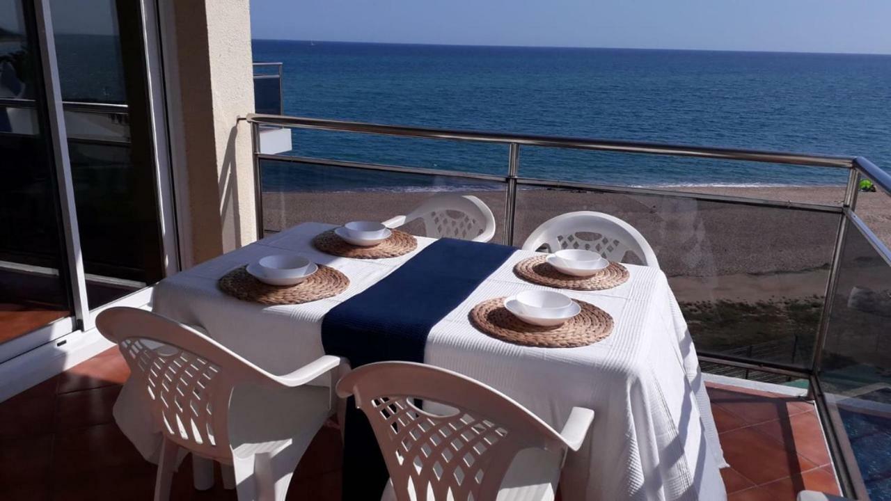Apartamentos Bon Repos Santa Susanna Exterior photo